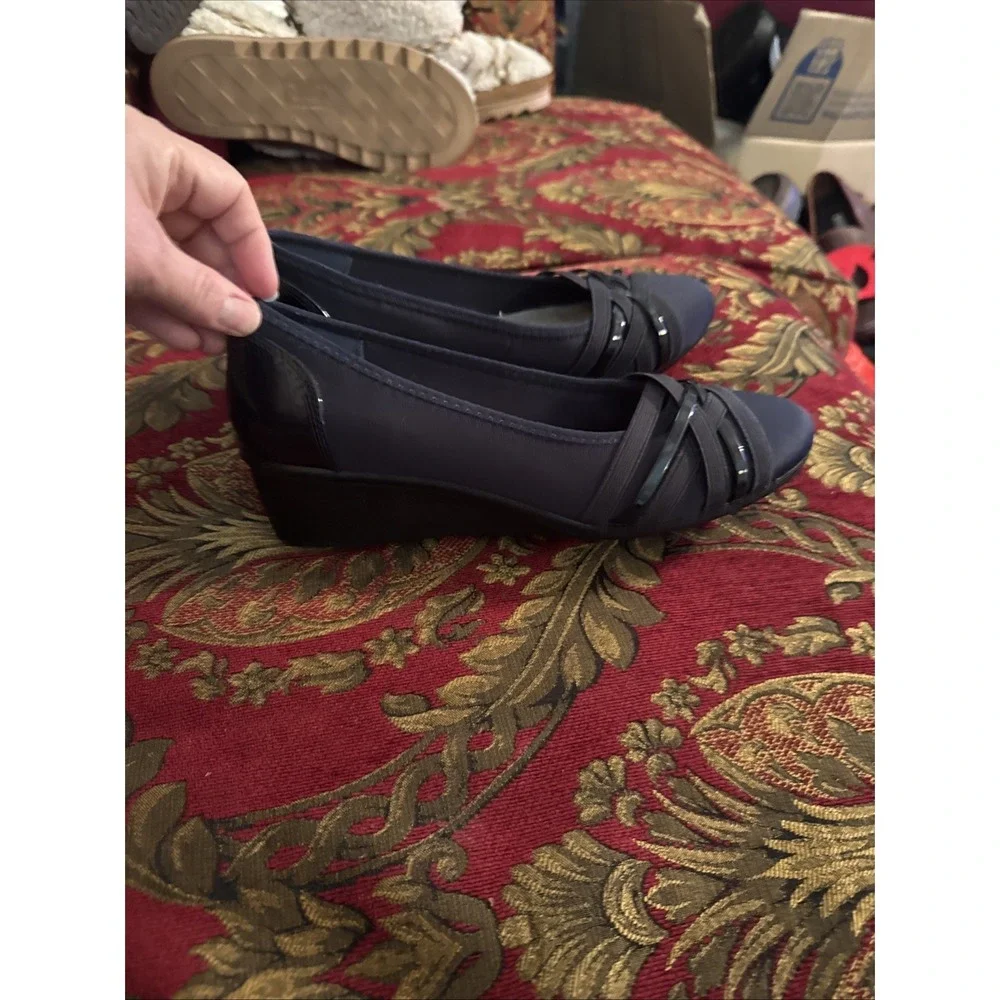 Cliffs By White Mountain Patent Leather Slip On Wedge Pumps Black Size 9M
